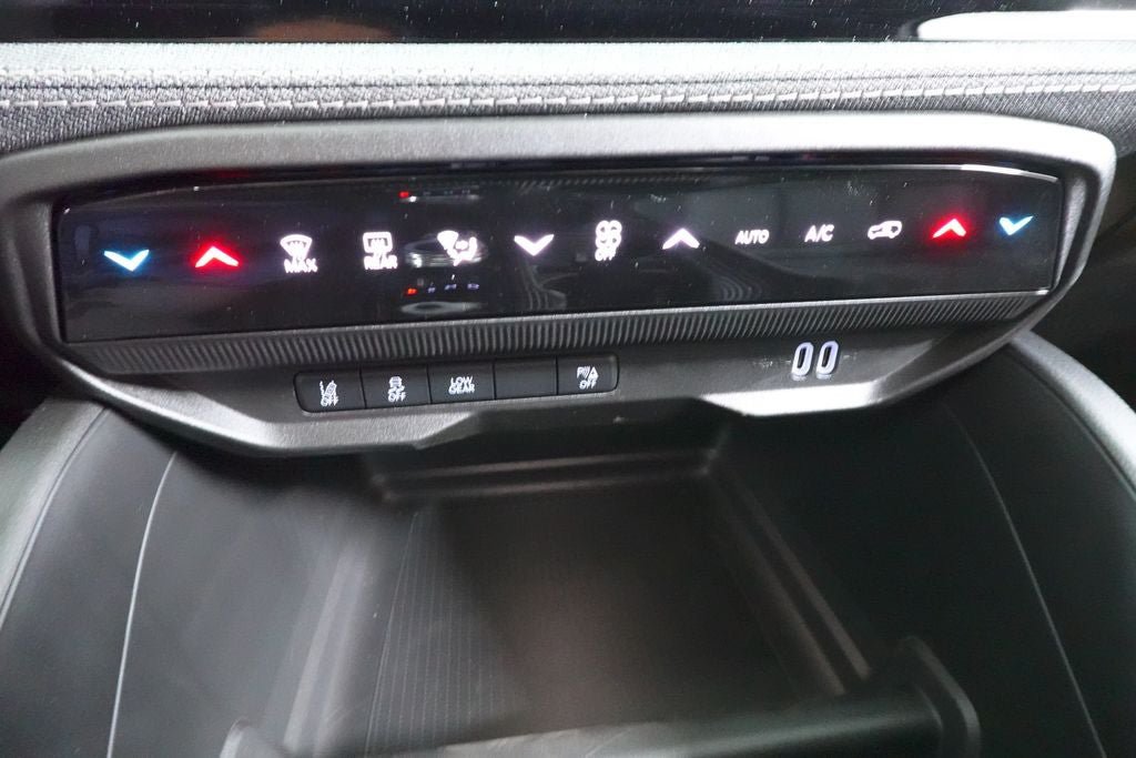 New 2026 Jeep Cherokee Laredo AWD/4WD image 15