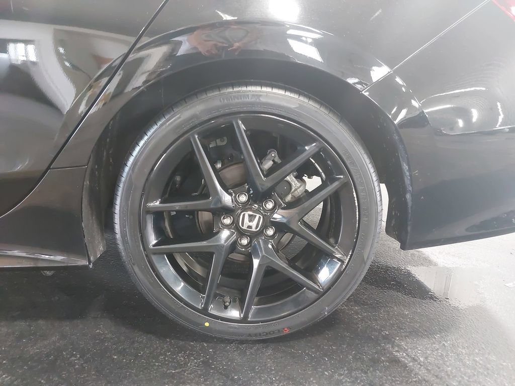 Used 2025 Honda Civic Sport image 32