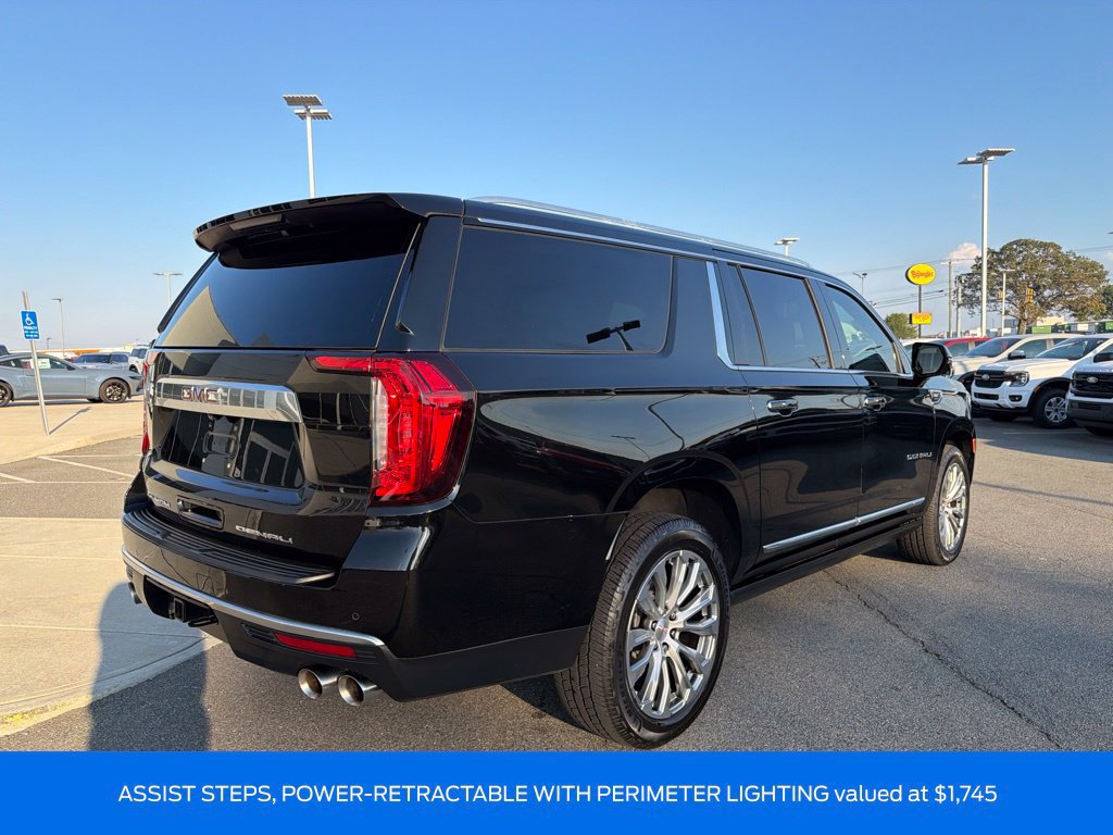 Used 2022 GMC Yukon XL Denali w/ Max Trailering Package AWD/4WD image 4