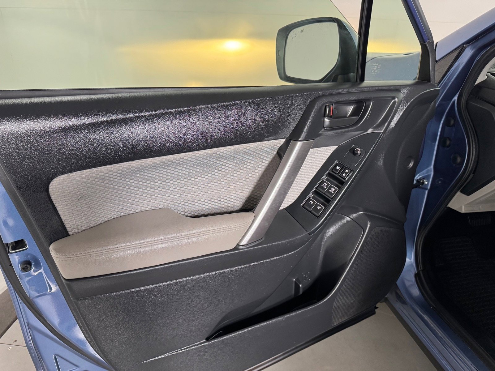 Used 2018 Subaru Forester 2.5i Premium AWD/4WD image 35