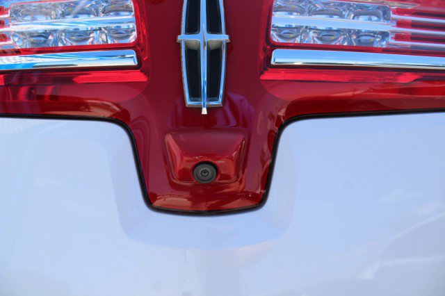 Used 2018 Lincoln MKT AWD w/ Technology Package image 9