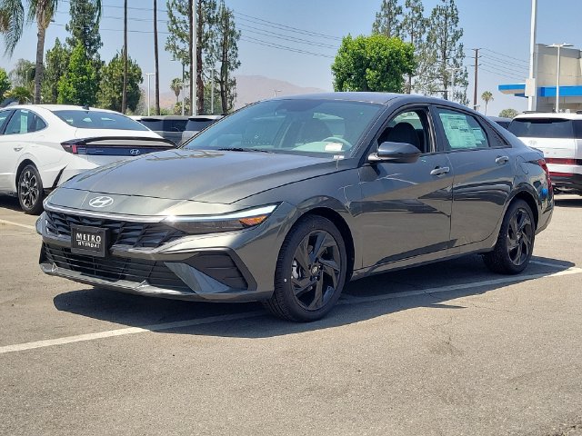 New 2026 Hyundai Elantra Sport FWD image 31