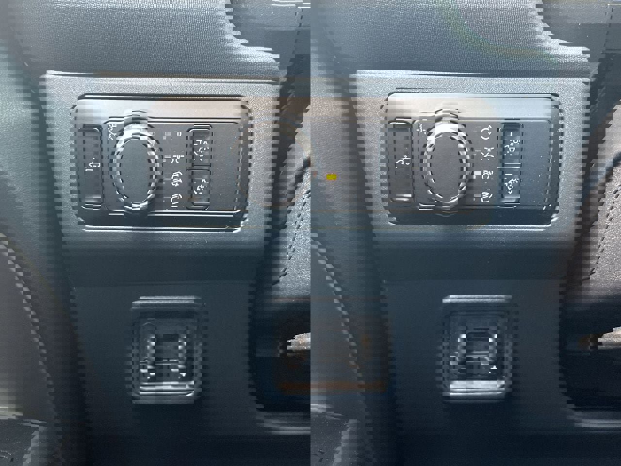 New 2026 Ford Maverick XL w/ 4K Tow Package image 10