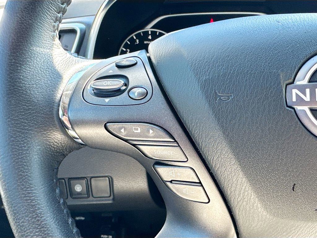 Used 2024 Nissan Murano SV image 10