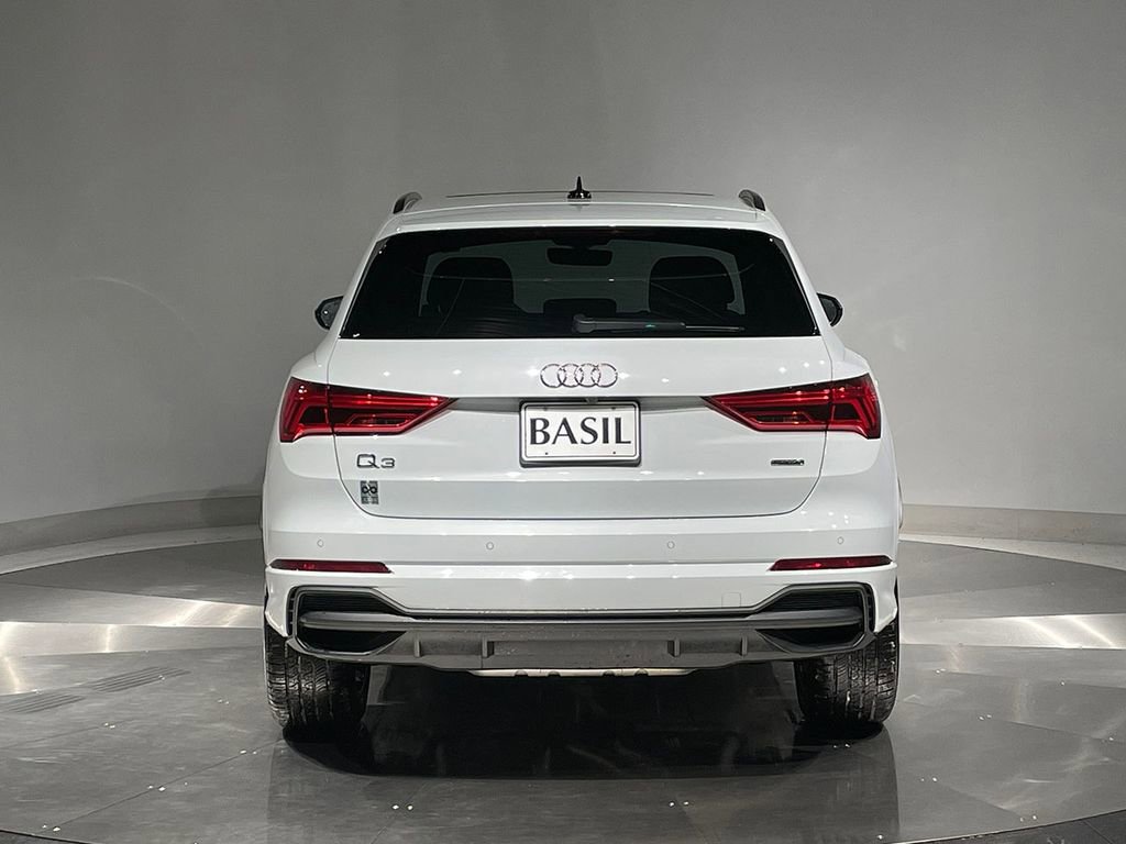 Used 2025 Audi Q3 2.0T Premium w/ Convenience Package image 12