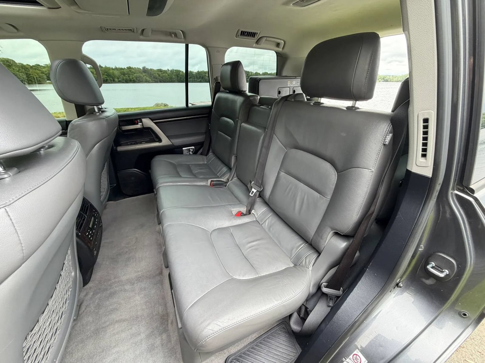 Used 2011 Toyota Land Cruiser w/ Upgrade Pkg AWD/4WD image 55