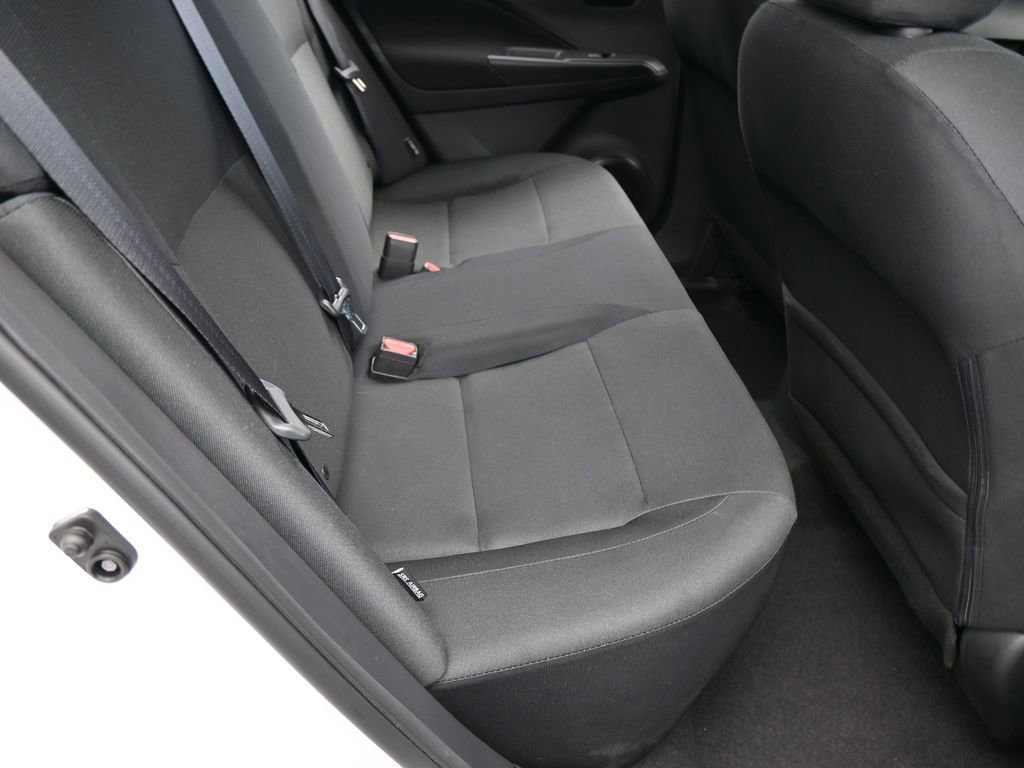 Used 2025 Nissan Kicks Play S image 34