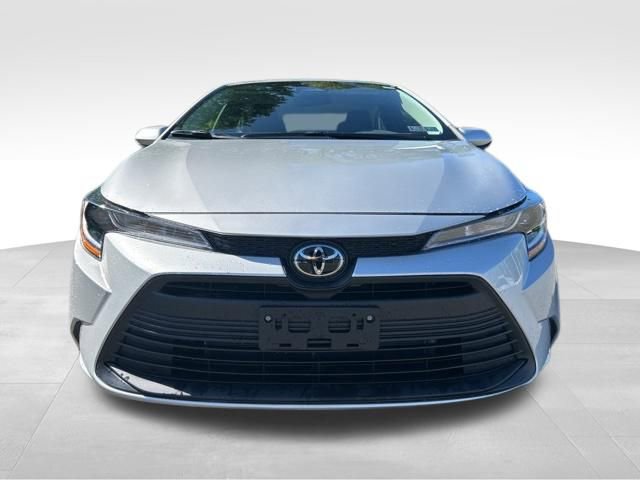 Used 2024 Toyota Corolla LE FWD image 9