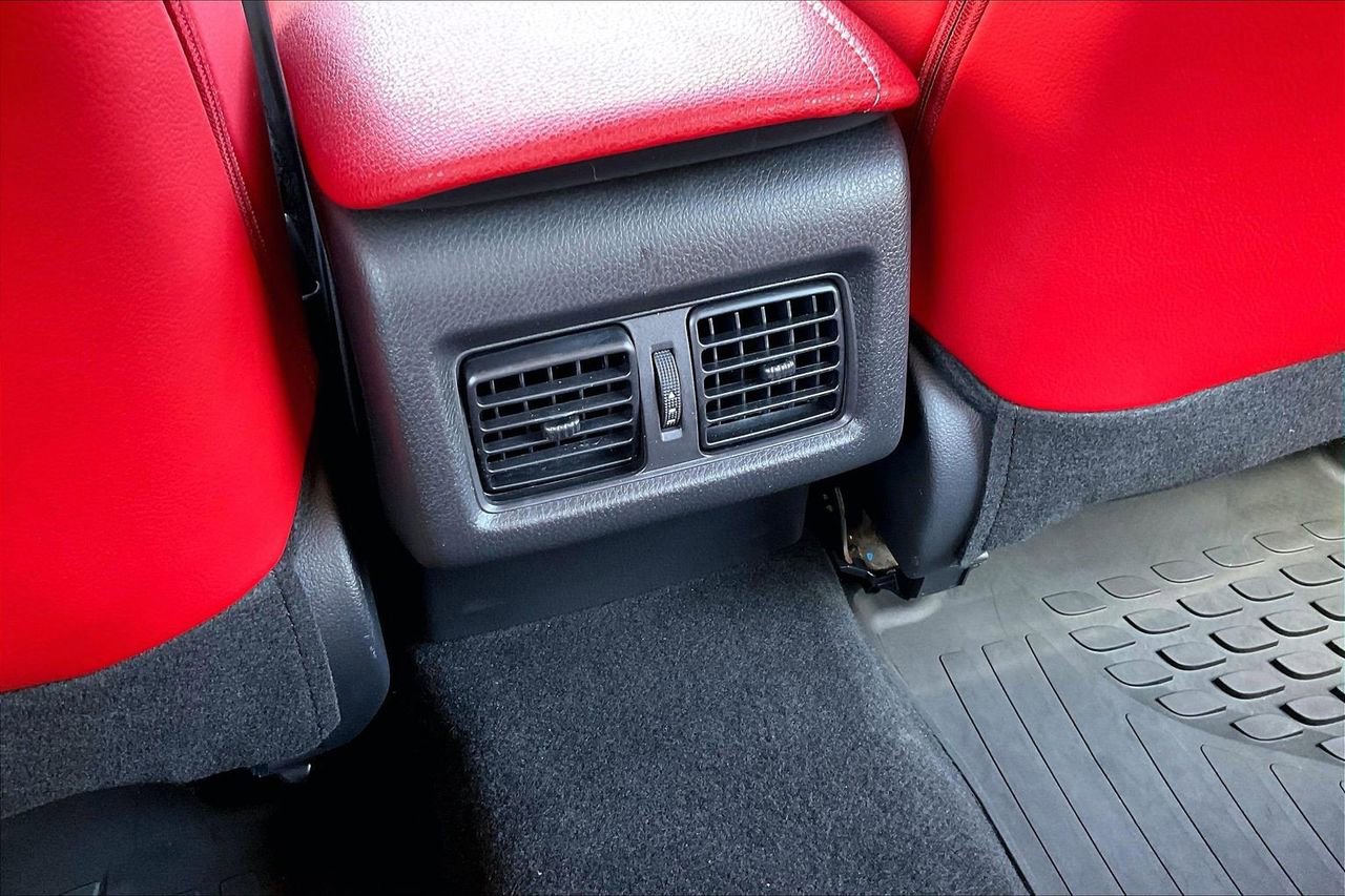 Used 2023 Toyota Camry XSE w/ Navigation Package AWD/4WD image 18