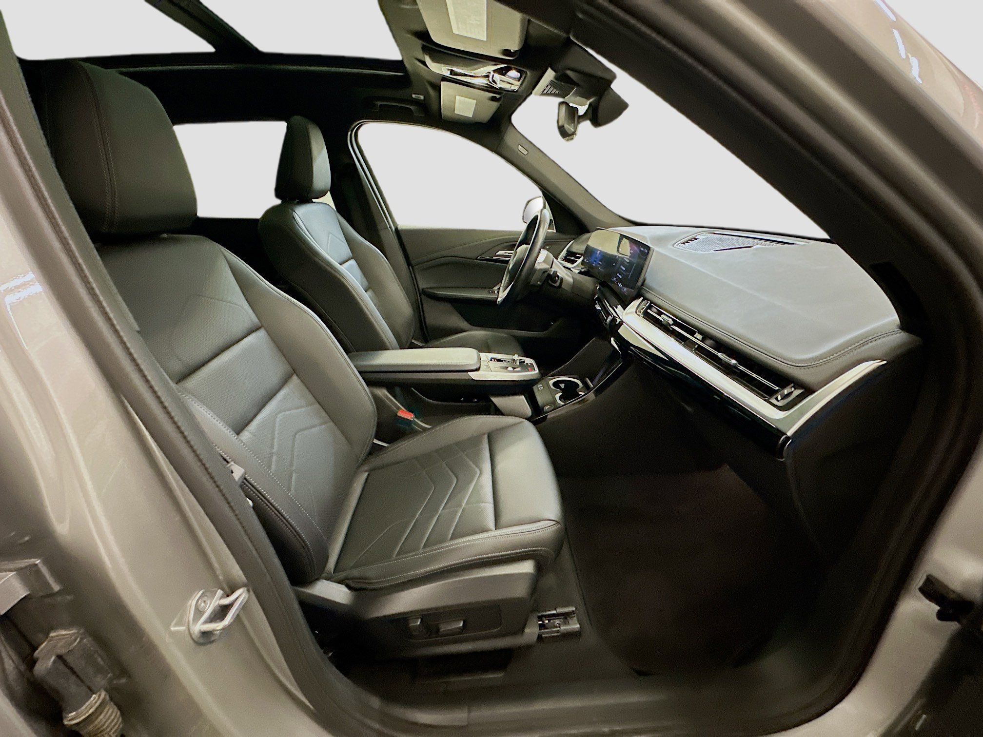 Used 2025 BMW X1 xDrive28i image 33