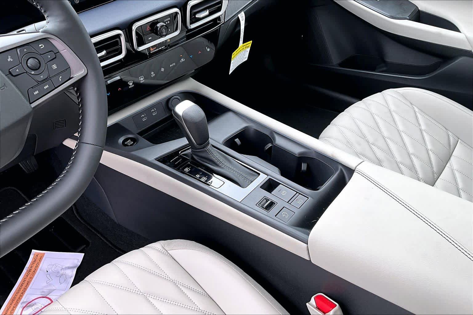 New 2026 Nissan Sentra SL FWD image 7