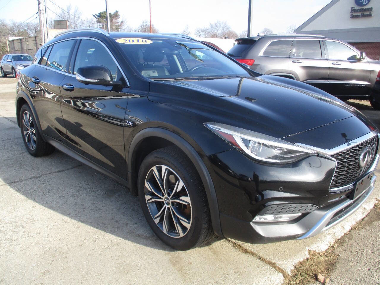 Used 2018 INFINITI QX30 AWD image 8