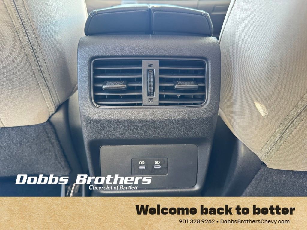 Used 2025 Nissan Rogue SV image 36