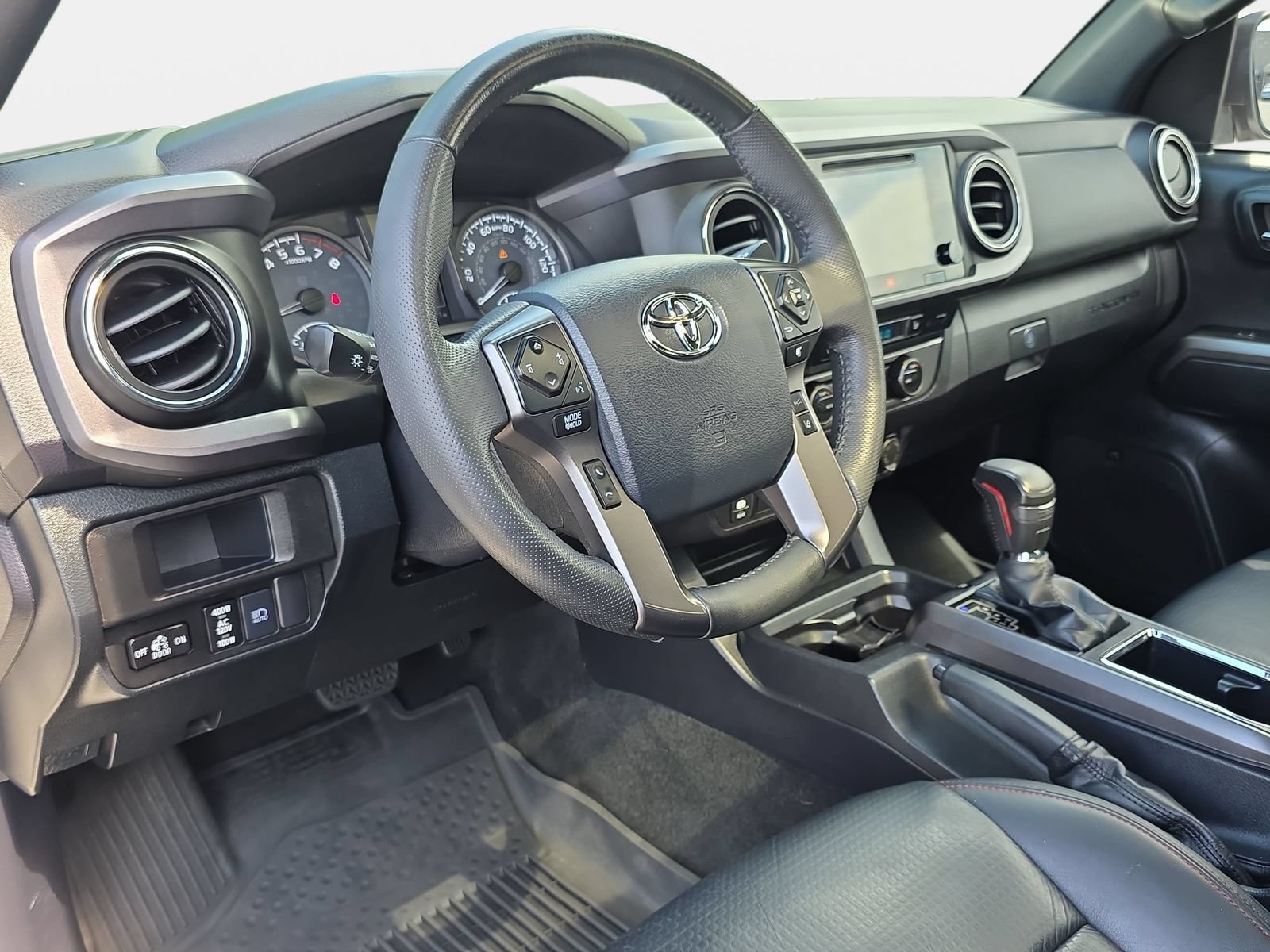 Used 2019 Toyota Tacoma TRD Pro AWD/4WD image 16