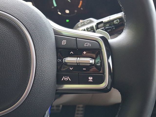 Certified 2025 Kia Sorento SX Prestige AWD/4WD image 20