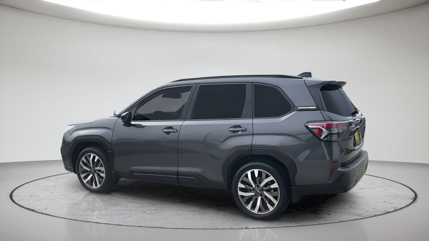 Used 2025 Subaru Forester Touring AWD/4WD image 16