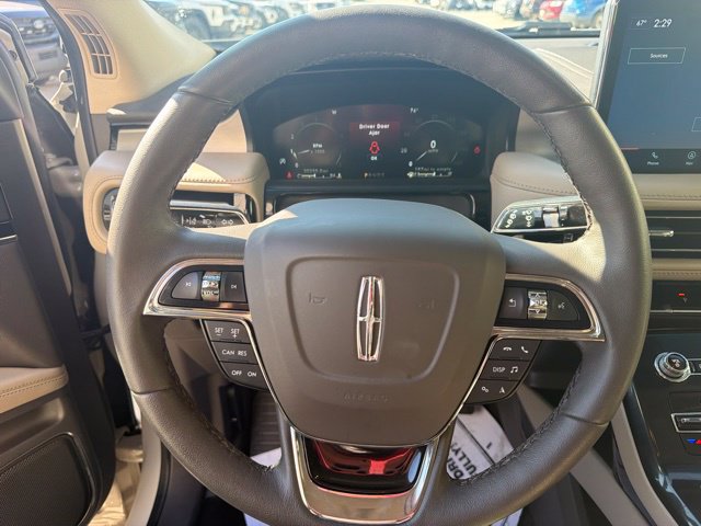 Certified 2022 Lincoln Nautilus FWD w/ Premium Package image 23