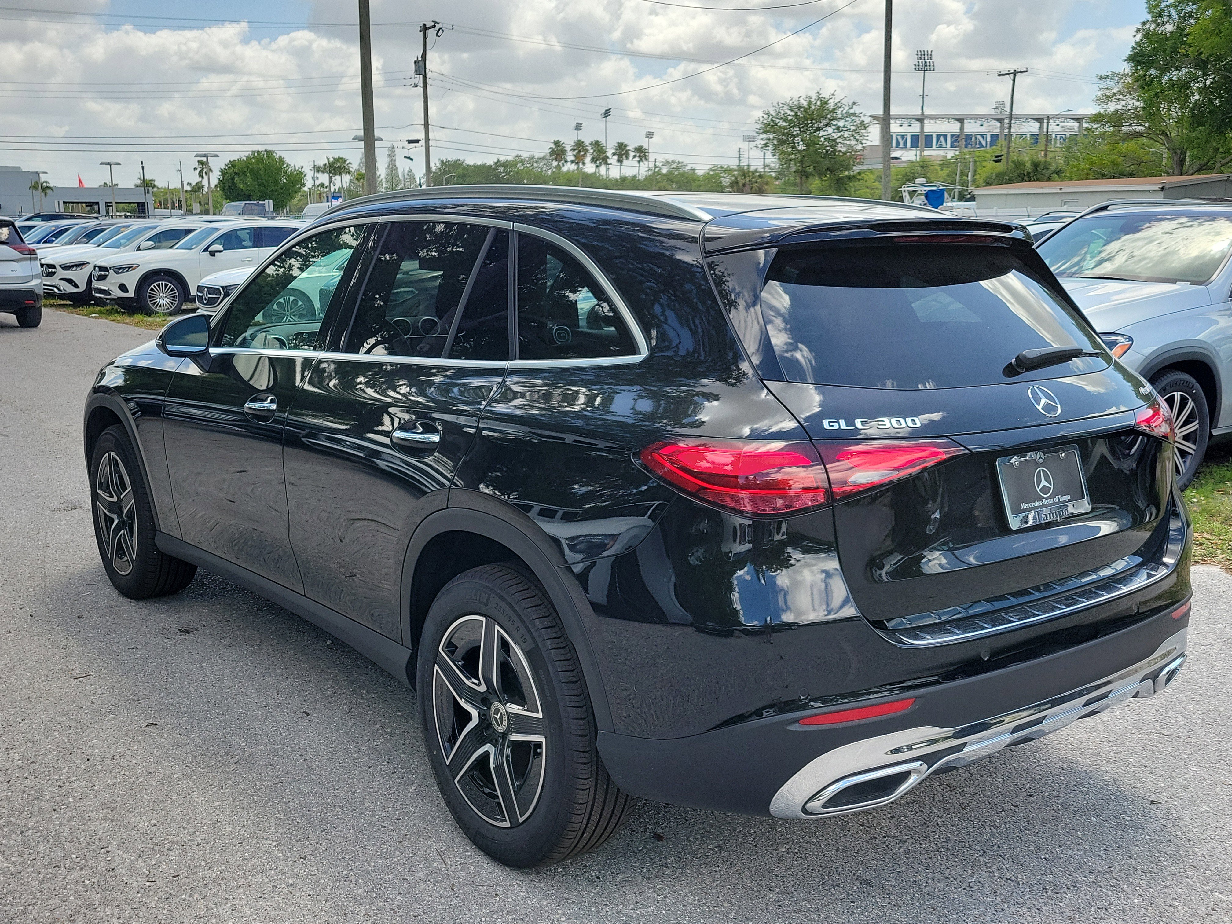 Certified 2026 Mercedes-Benz GLC 300 4MATIC image 4