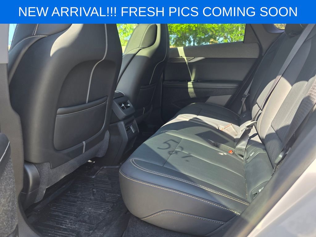 Certified 2025 Cadillac Optiq Luxury 2 w/ LPO, Floor Liner Package image 15