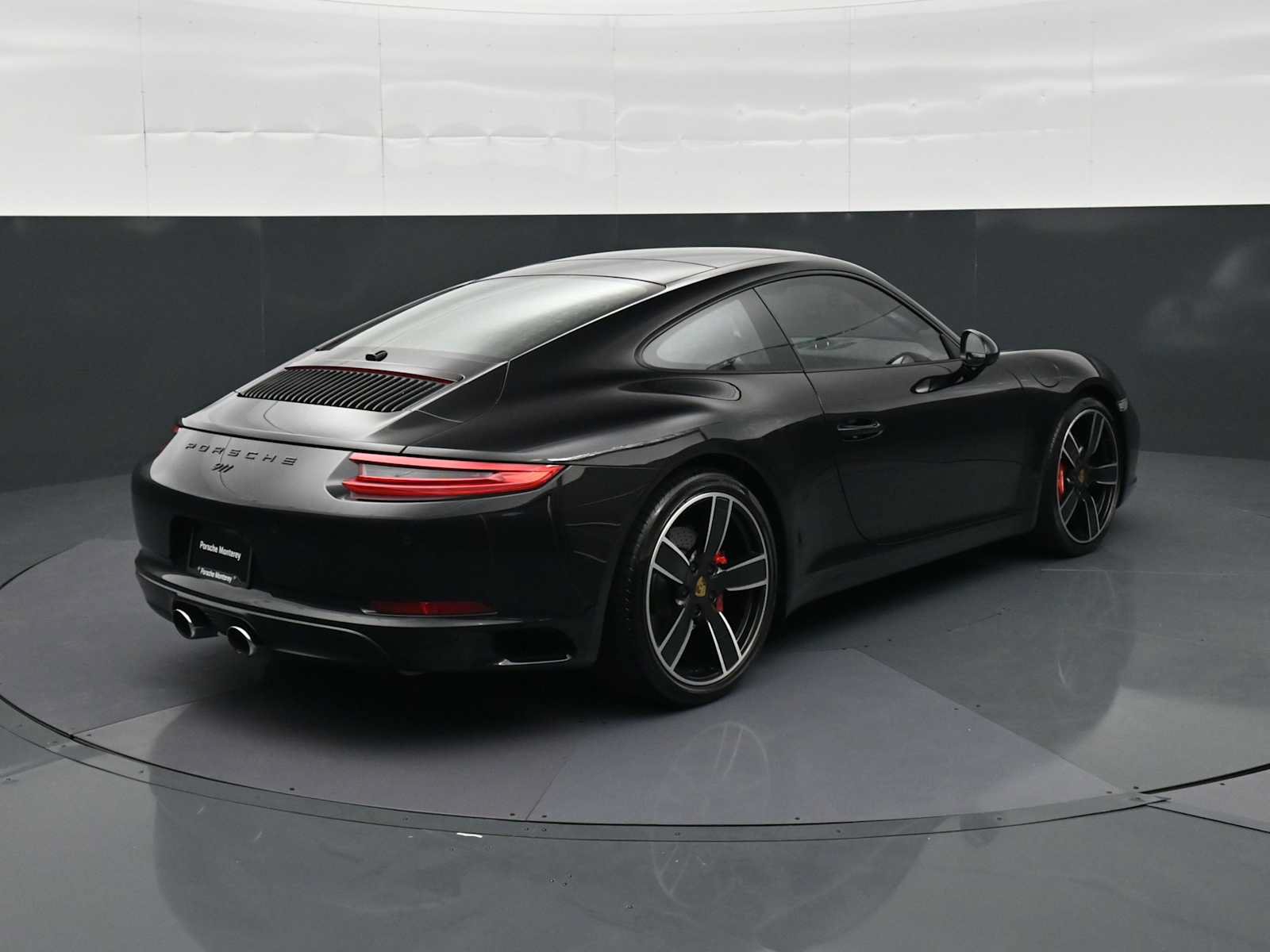 Certified 2018 Porsche 911 Carrera S RWD image 24