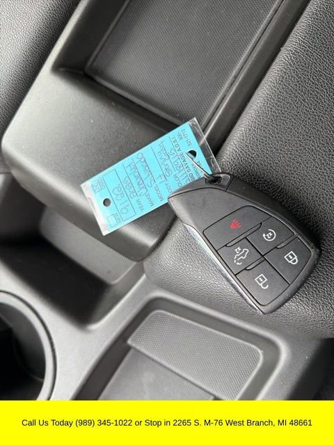 Used 2025 Chevrolet Silverado 1500 LT image 25