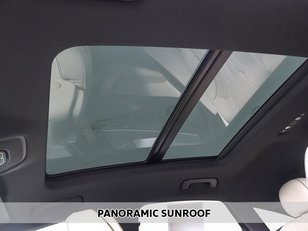 Used 2022 Audi Q5 2.0T Premium w/ Convenience Package image 3