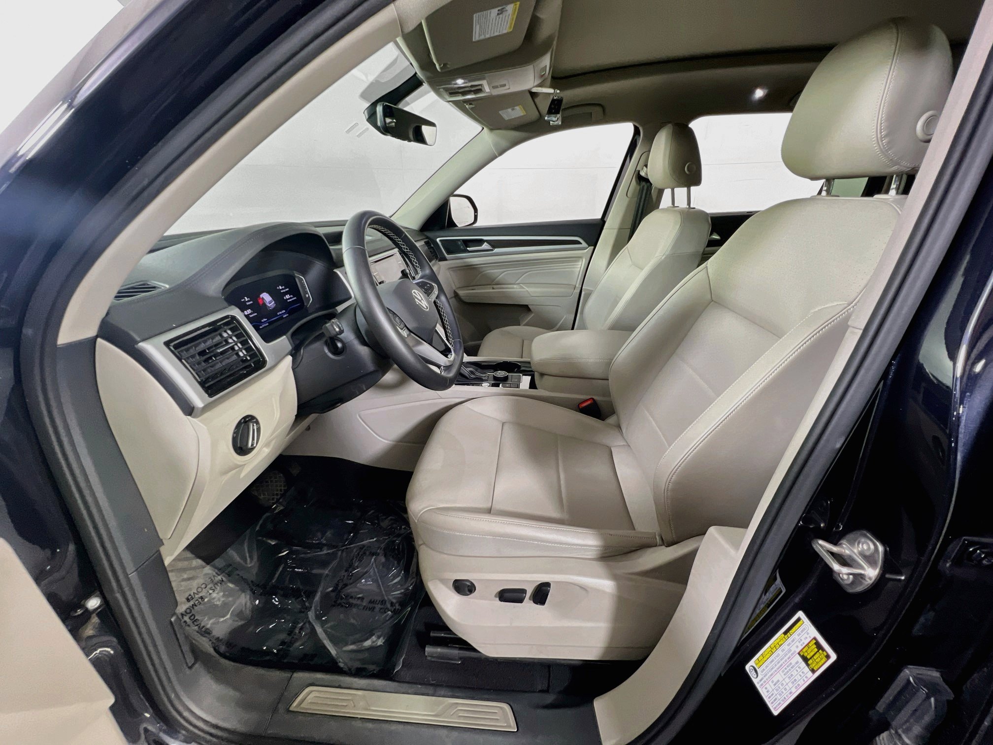 Used 2023 Volkswagen Atlas SE AWD/4WD image 20