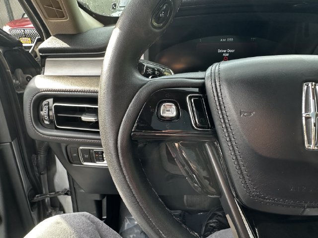Certified 2023 Lincoln Aviator AWD w/ Premium Package image 28