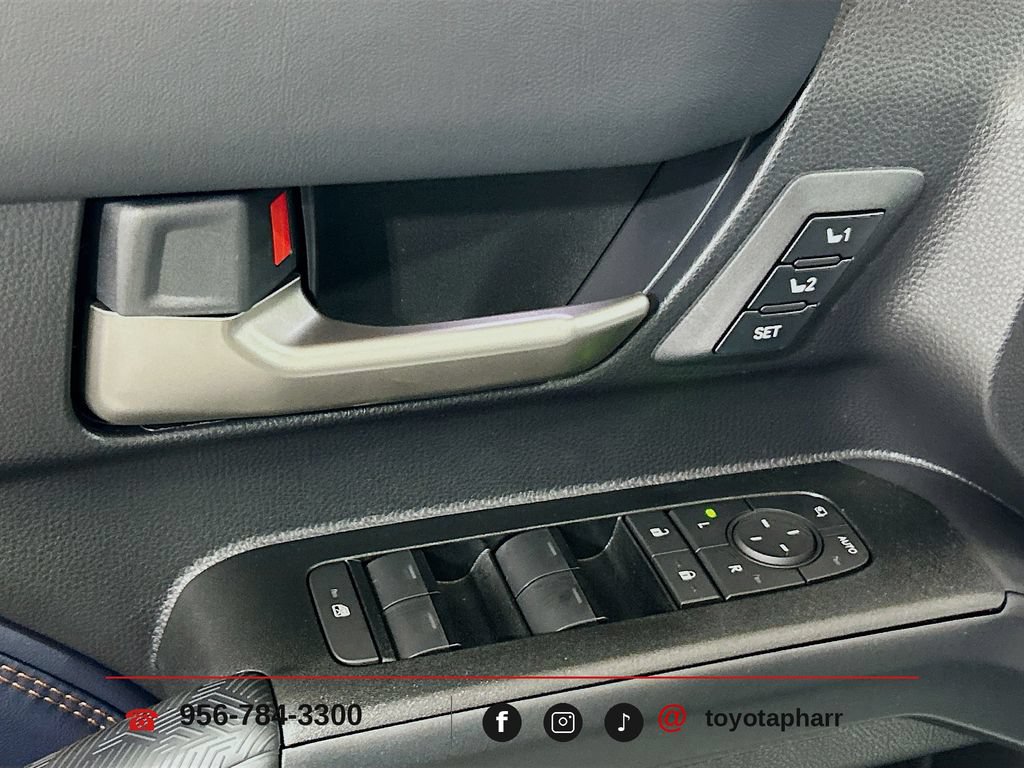 New 2026 Toyota 4Runner Platinum AWD/4WD image 17
