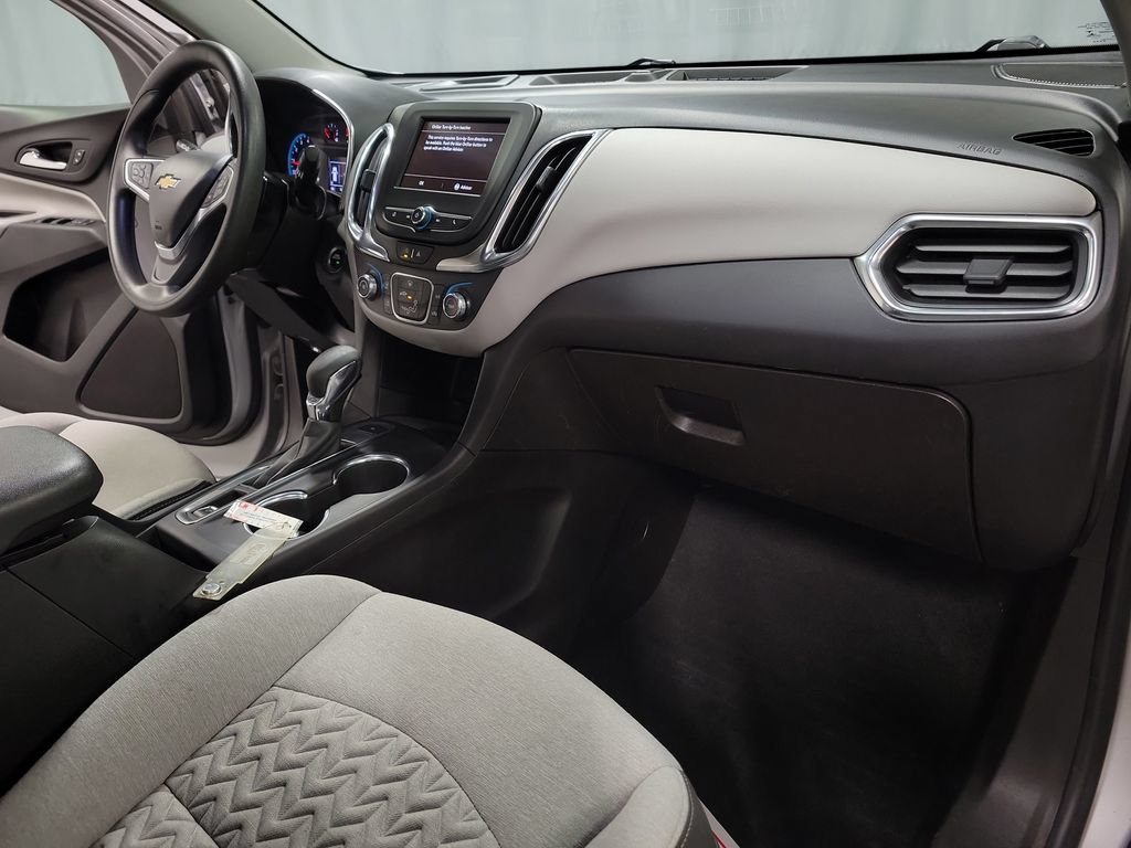 Used 2022 Chevrolet Equinox LS w/ LPO, Floor Liner Package AWD/4WD image 32