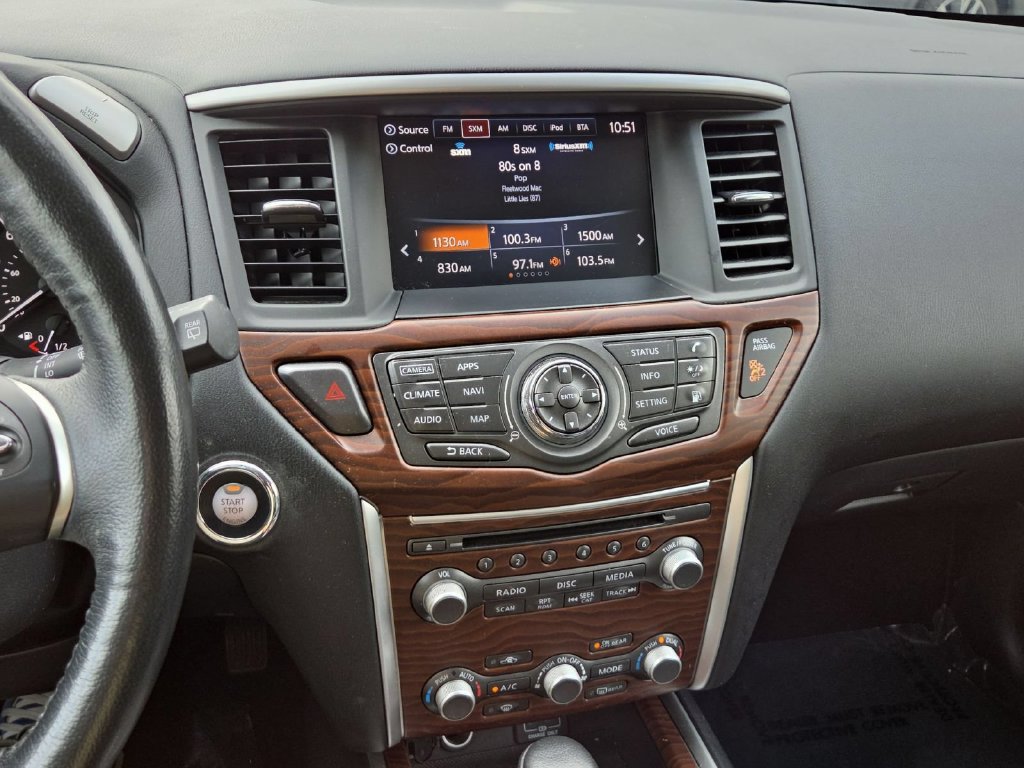 Used 2018 Nissan Pathfinder Platinum AWD/4WD image 22