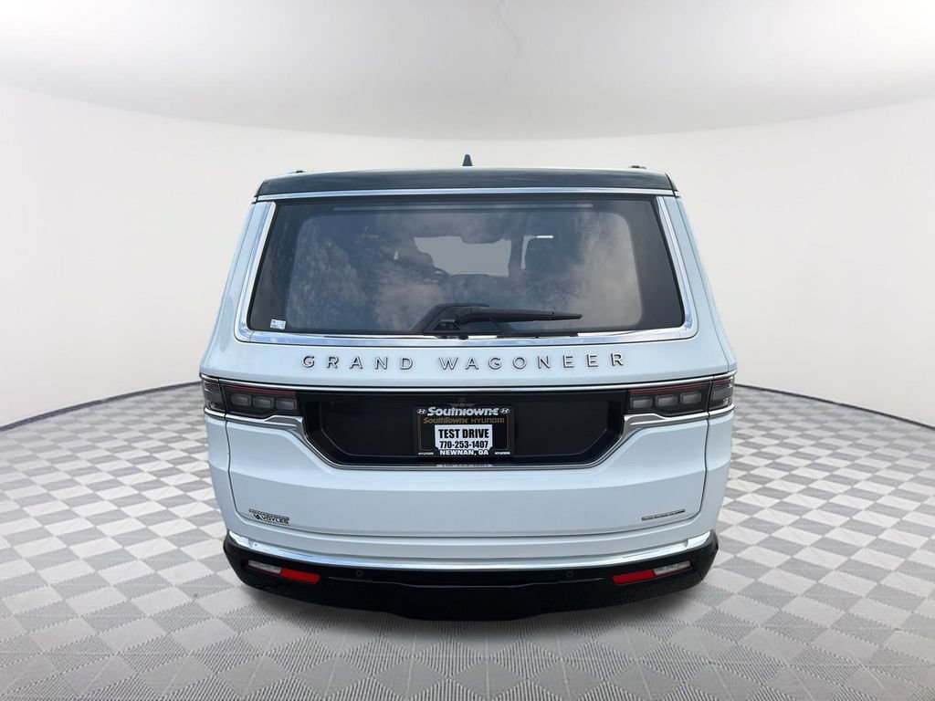 Used 2023 Jeep Grand Wagoneer Series III AWD/4WD image 6