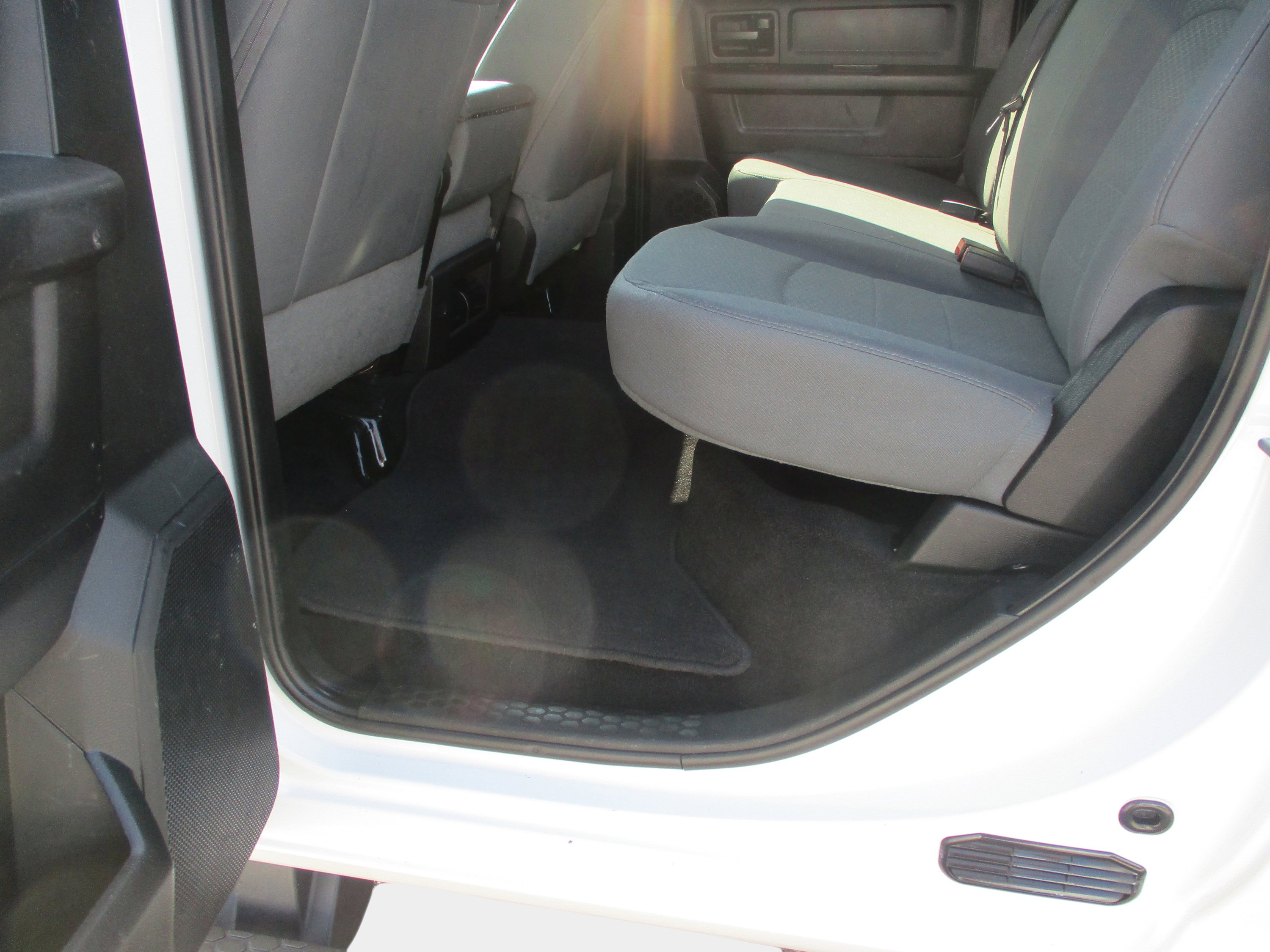 Used 2016 RAM 3500 Tradesman w/ Popular Equipment Group image 23