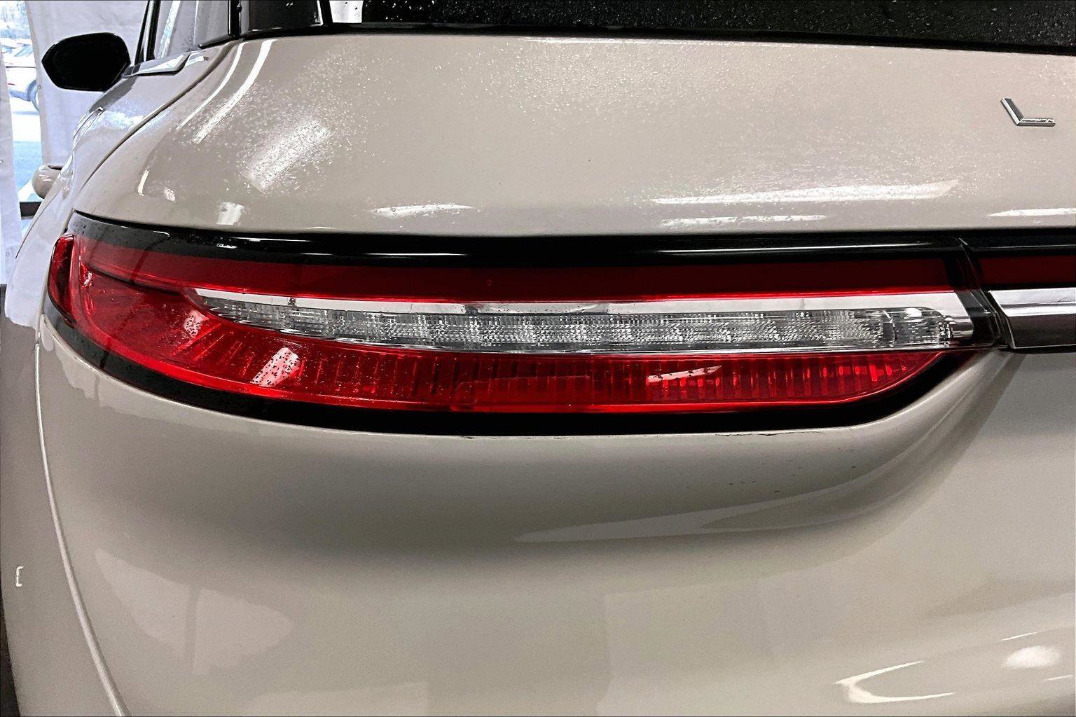 Used 2021 Lincoln Corsair AWD w/ Equipment Group 101A image 28