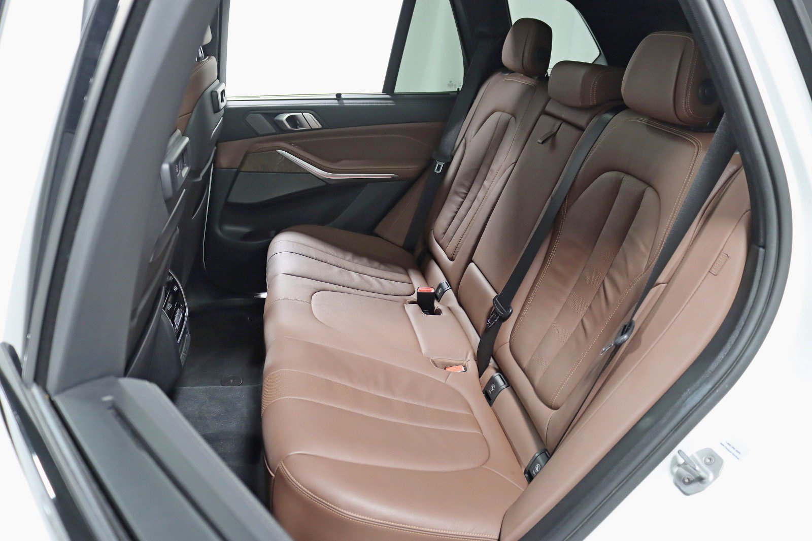 Used 2020 BMW X5 xDrive40i w/ Premium Enhanced Package AWD/4WD image 35