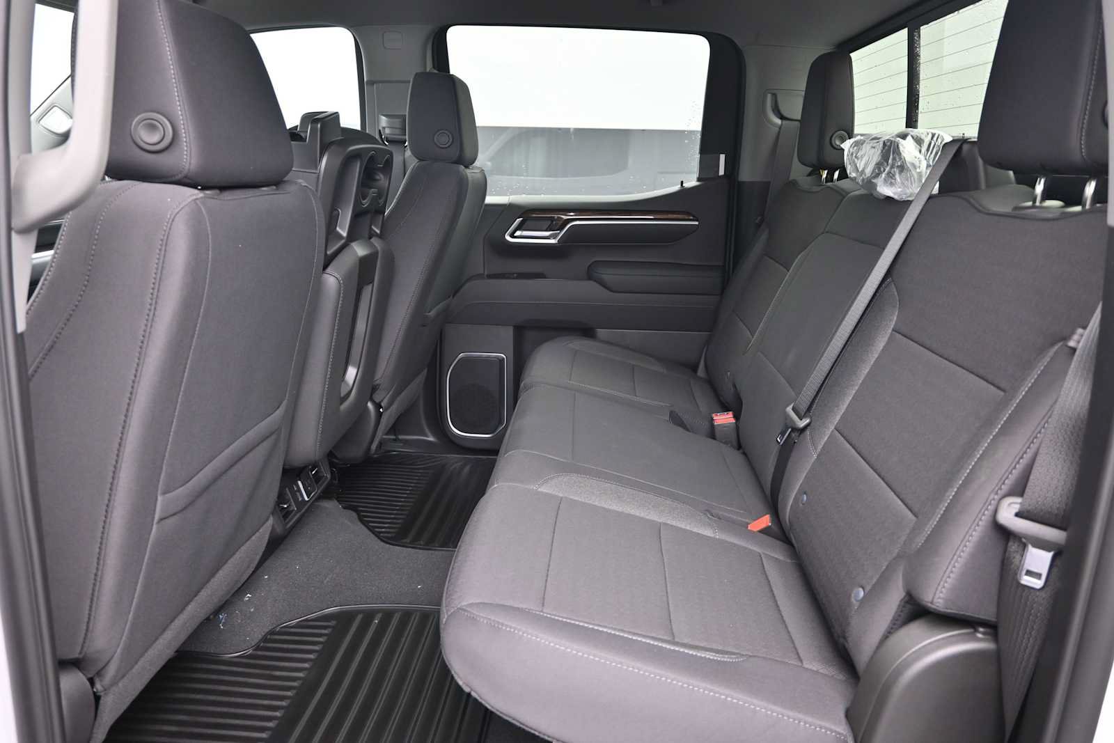 New 2026 GMC Sierra 1500 SLE w/ Preferred Package AWD/4WD image 21