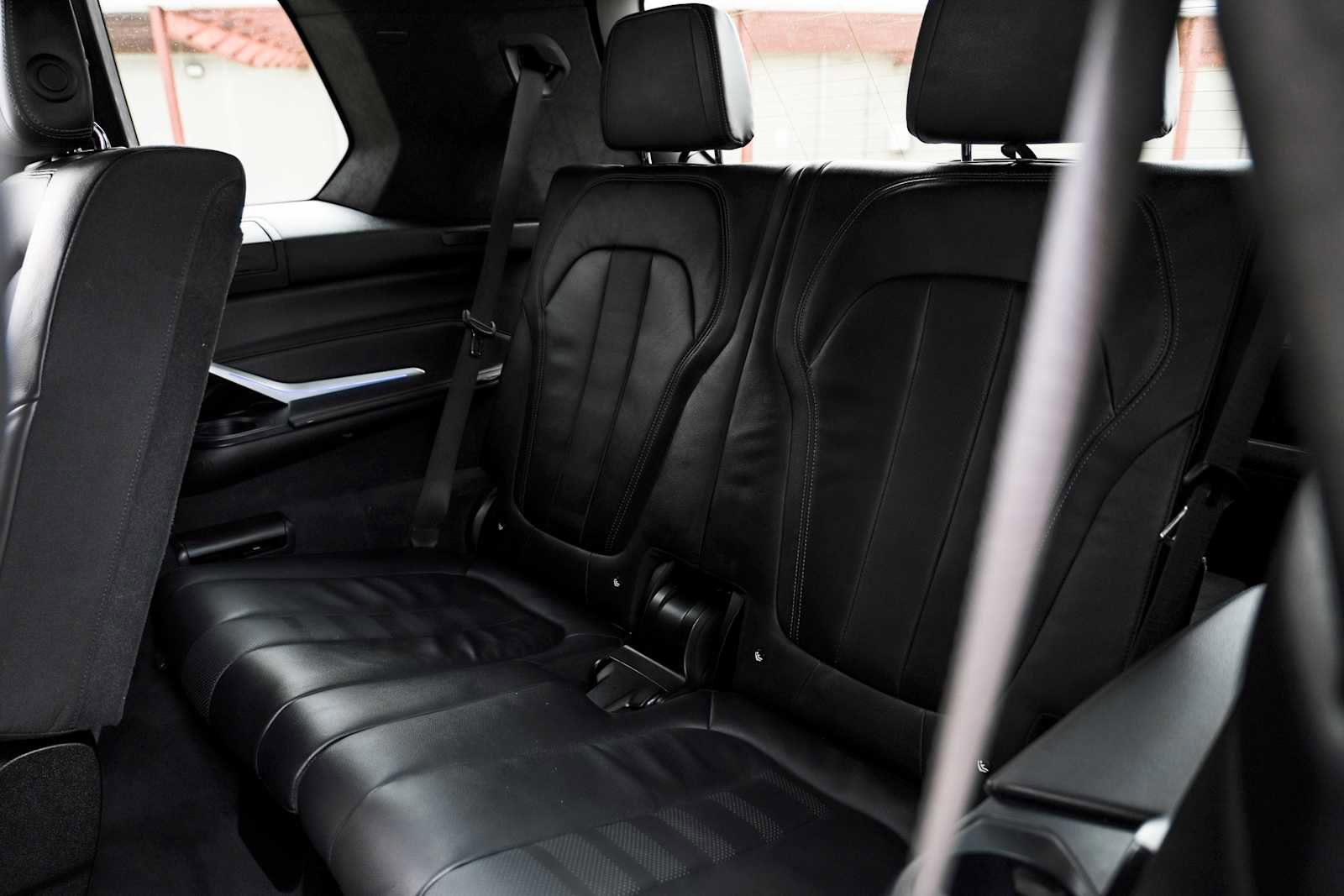 Used 2022 BMW X7 xDrive40i w/ M Sport Package image 45