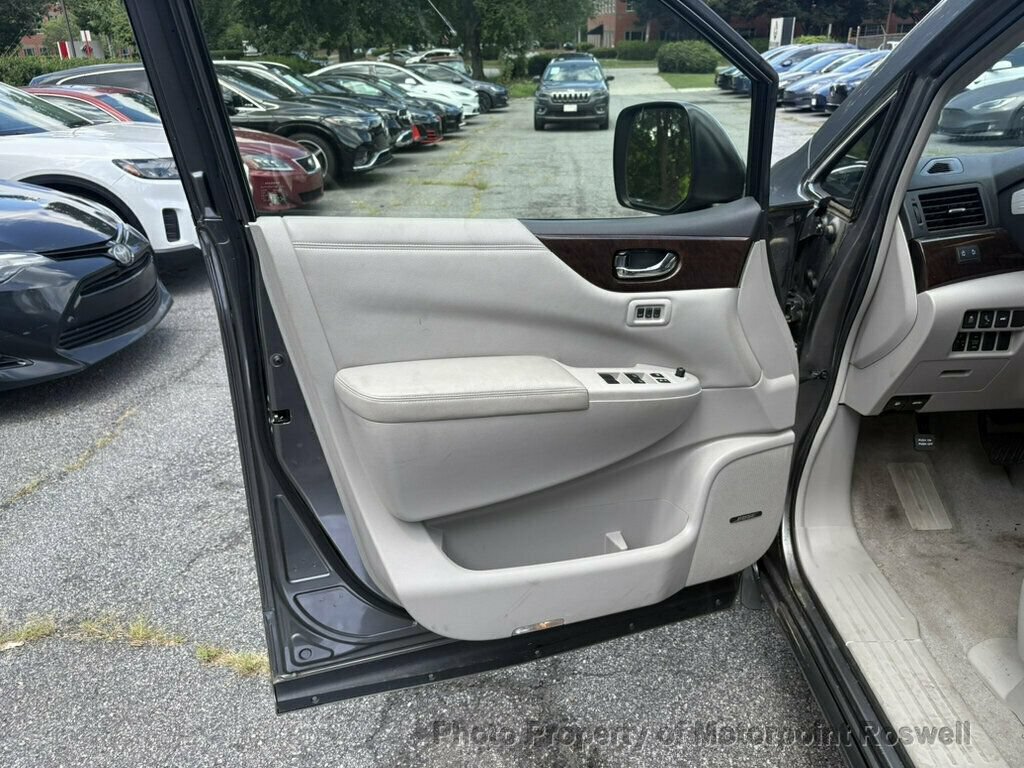Used 2016 Nissan Quest Platinum w/ Tow Package FWD image 10