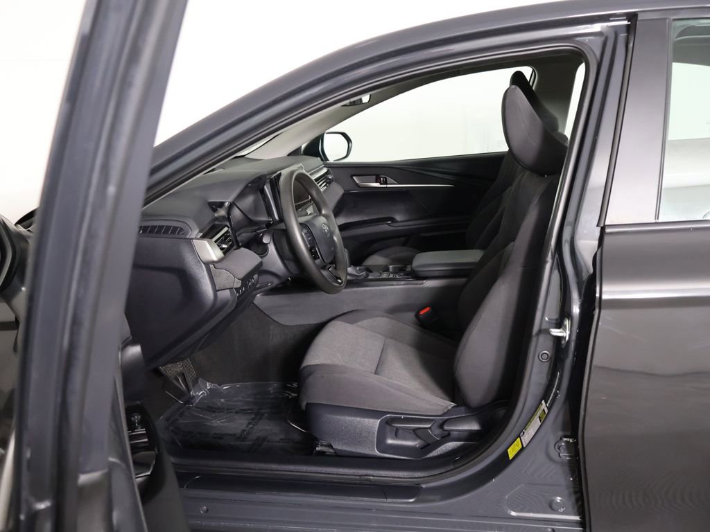 Used 2025 Toyota Camry LE FWD image 21
