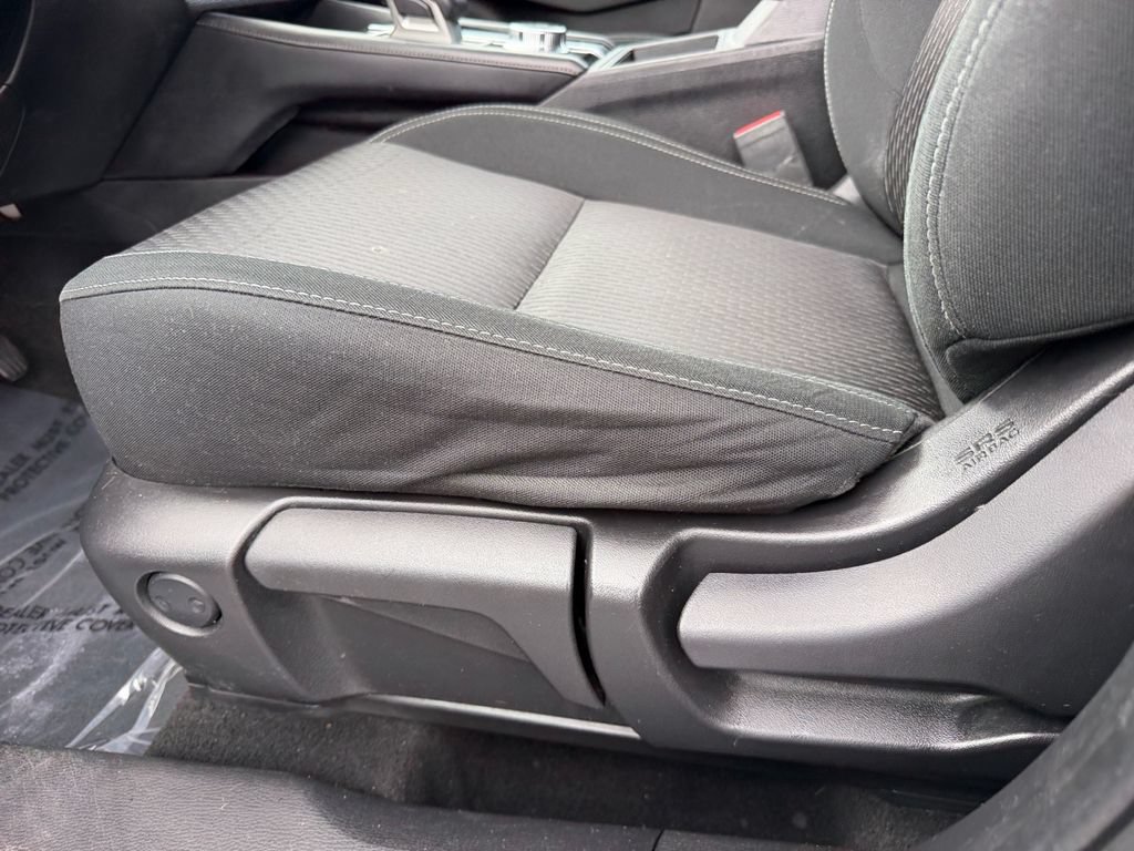 Used 2022 Mitsubishi Outlander ES AWD/4WD image 17
