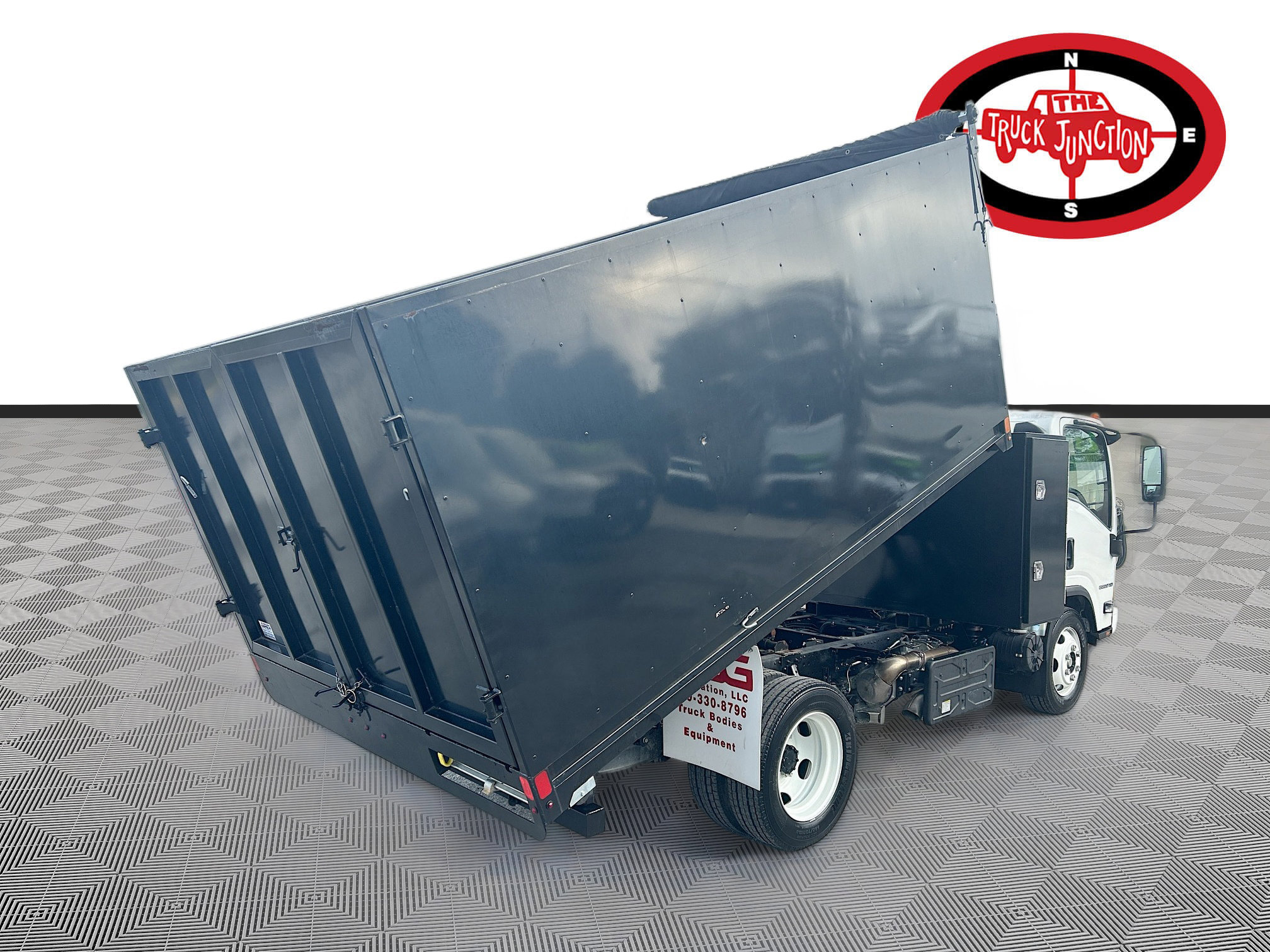 Used 2023 Chevrolet Low Cab Forward 5500XD RWD image 7