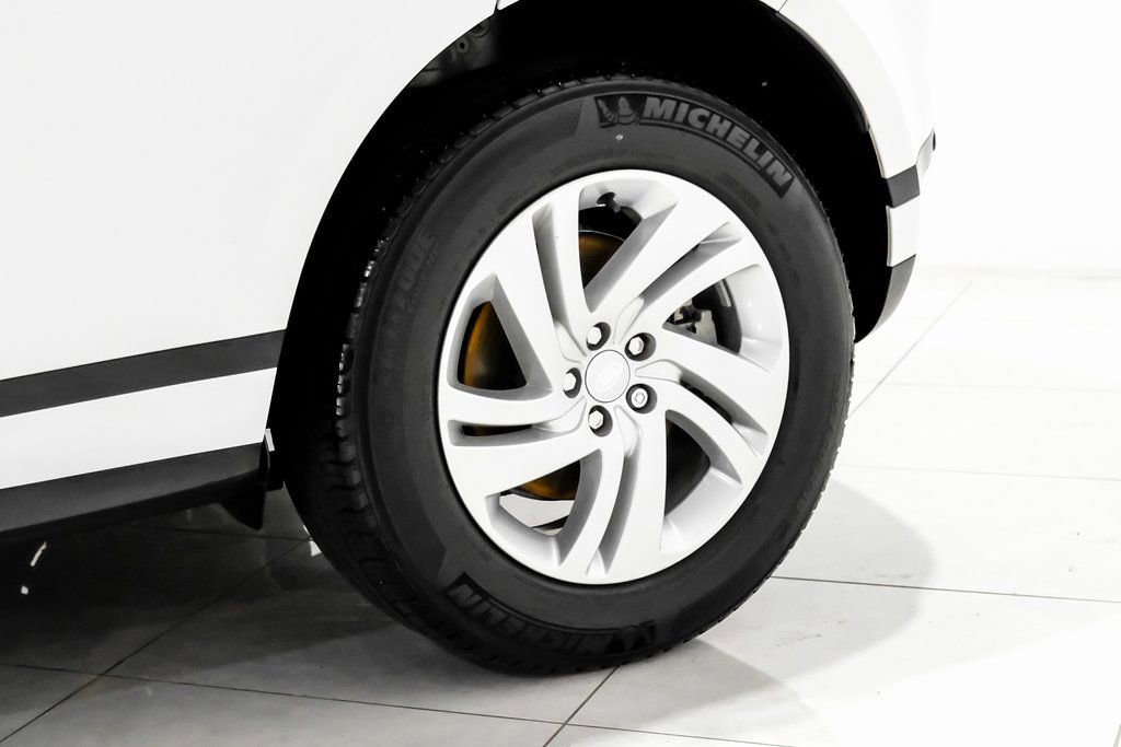 Used 2023 Land Rover Range Rover Evoque R-Dynamic S image 50