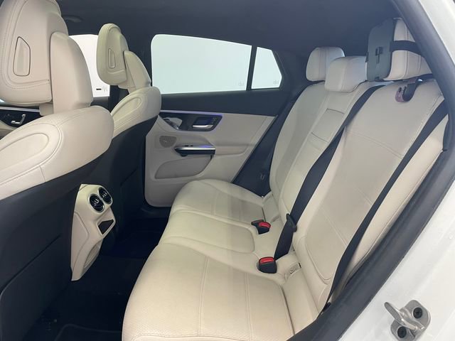 Used 2024 Mercedes-Benz GLC 300 4MATIC image 20