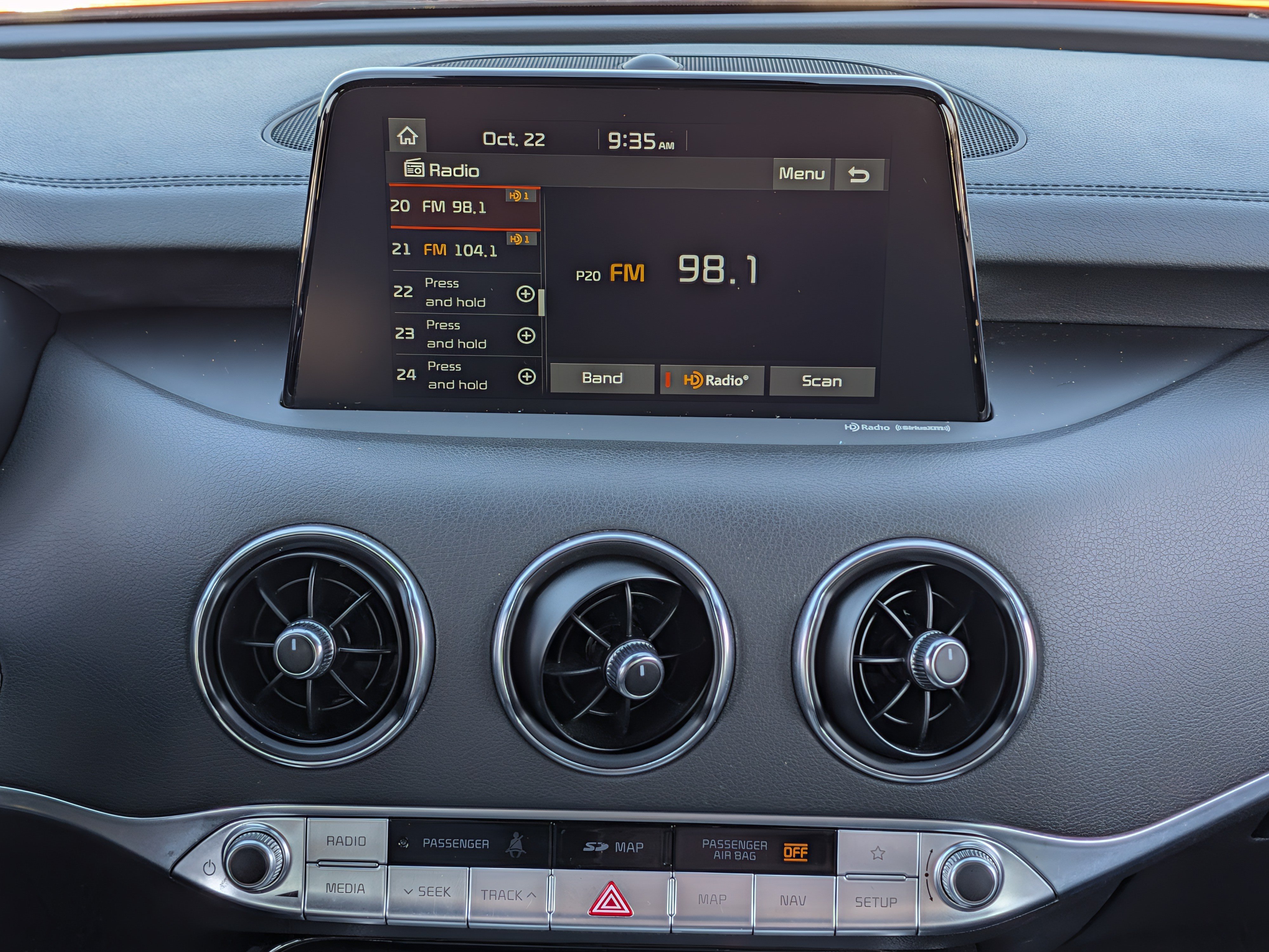 Used 2019 Kia Stinger GTS AWD/4WD image 28