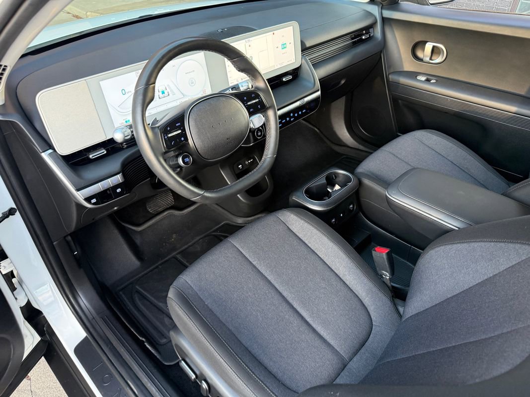 Used 2024 Hyundai Ioniq 5 SEL AWD/4WD image 3