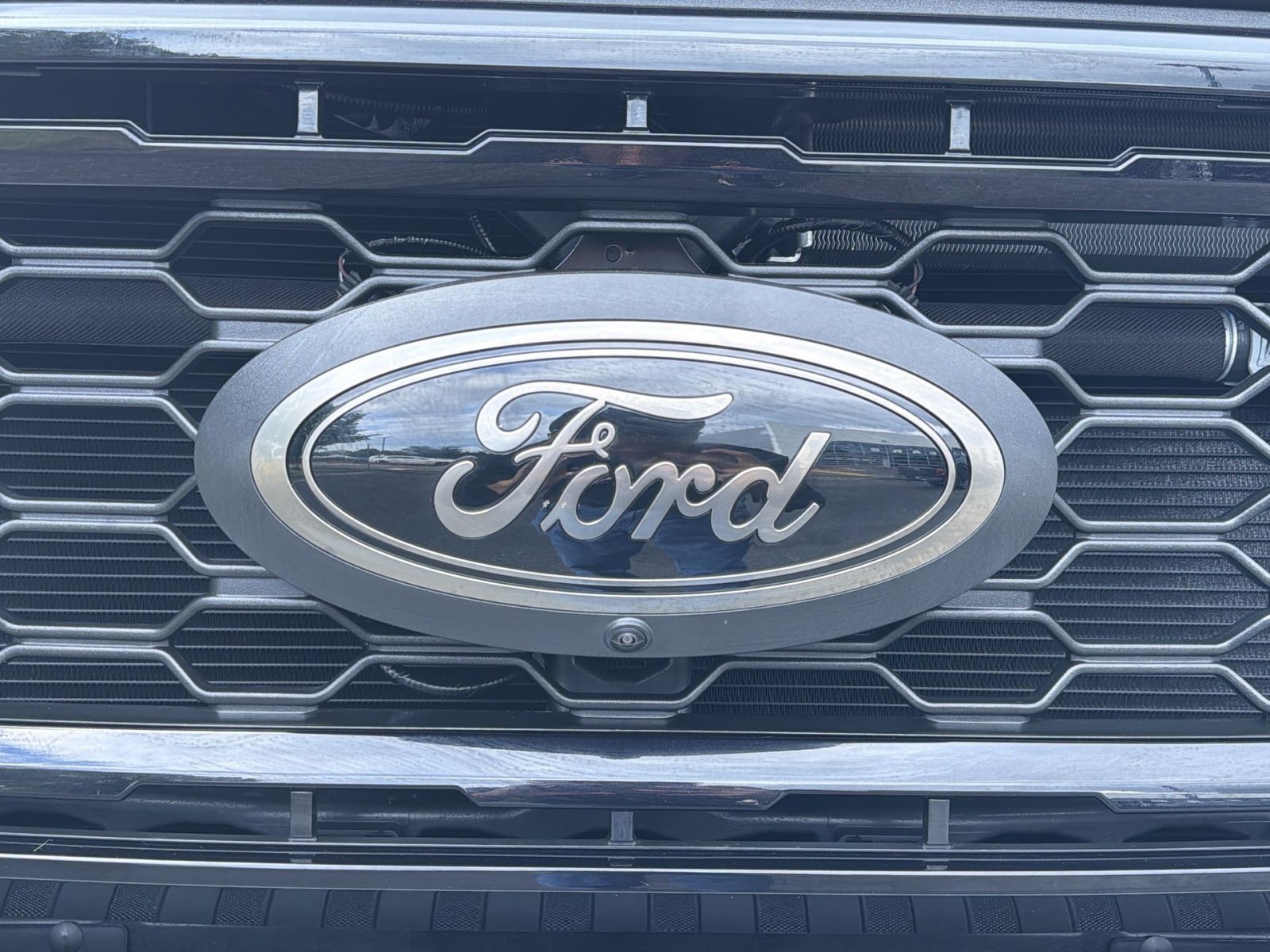 New 2026 Ford F250 Lariat w/ Black Appearance Package AWD/4WD image 12