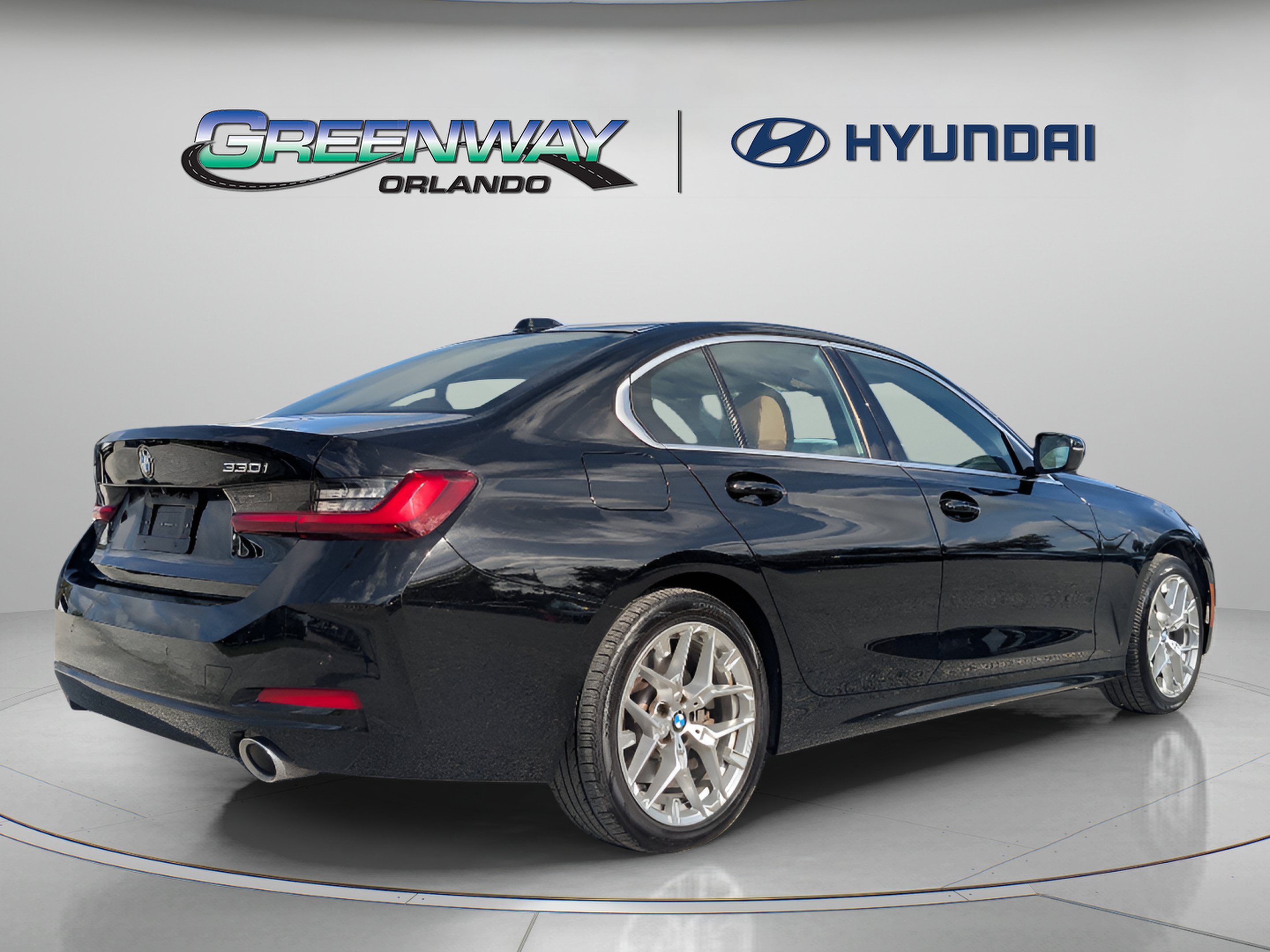 Used 2025 BMW 330i Sedan RWD image 8