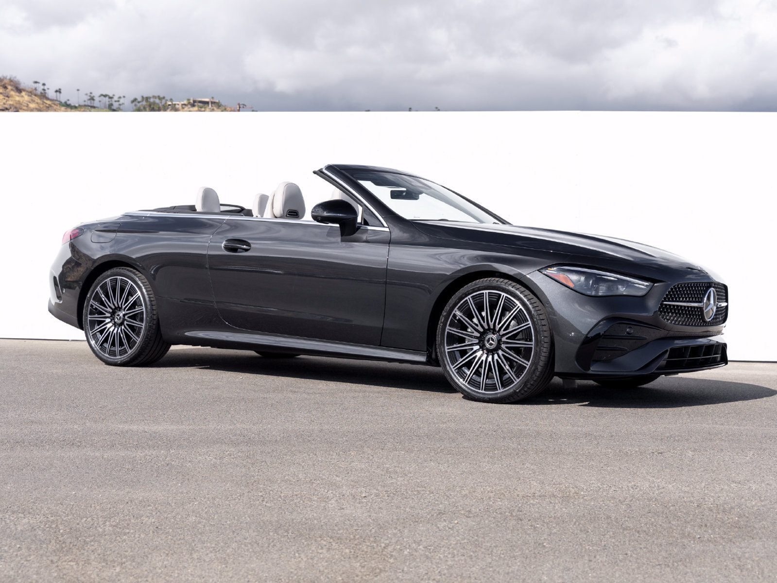 New 2027 Mercedes-Benz CLE 300 4MATIC Cabriolet image 9