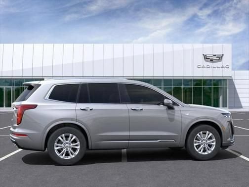 New 2025 Cadillac XT6 Luxury FWD image 5
