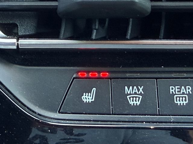 Used 2025 BMW Z4 sDrive30i RWD image 15